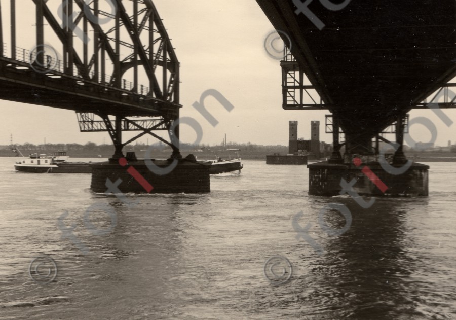 Hammer Eisenbahnbrücke (foticon-duesseldorf-0015.jpg)